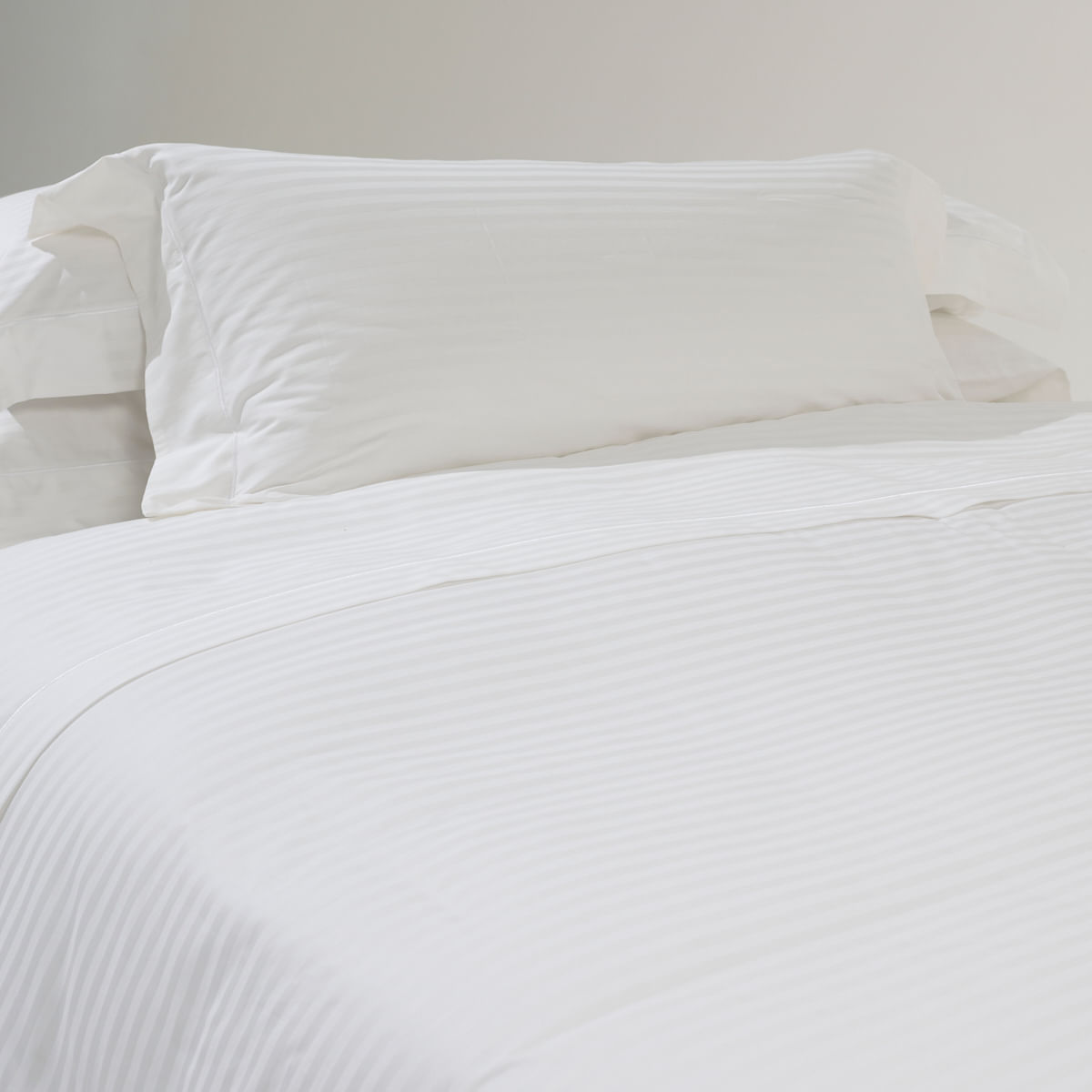 01 09 0534 Fronha Hotel design maquinetado 50x 1 002